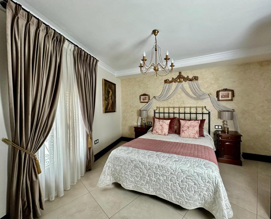 Hotel Boutique Casa Veracruz Estepona Kültér fotó